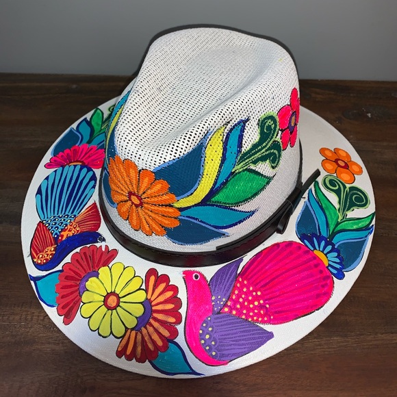 Women’s Hand Painted Mexican Sombrero Hat - Picture 13 of 13
